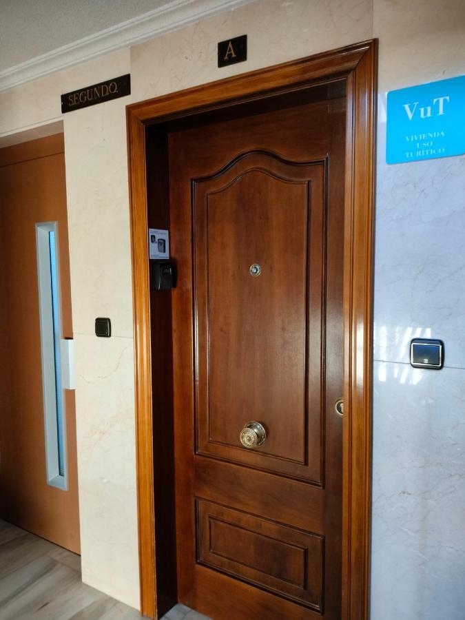 サラマンカVivienda Con Parking Incluido - Zona Van Dyckアパートメント エクステリア 写真