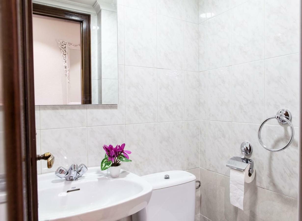 サラマンカVivienda Con Parking Incluido - Zona Van Dyckアパートメント エクステリア 写真